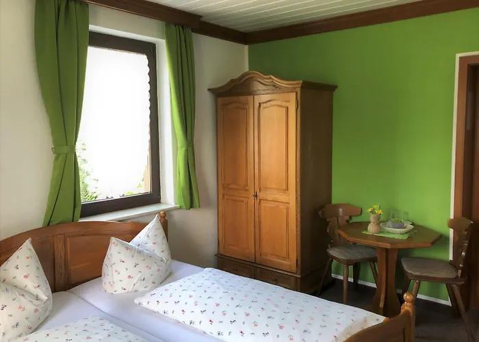 Bennelliebschaenke سيفن